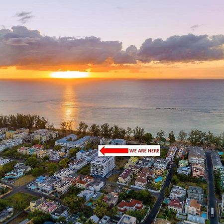 Sunkissed - Brand New Beach Apartment Located 50M From Beach Flic-en-Flacq Extérieur photo