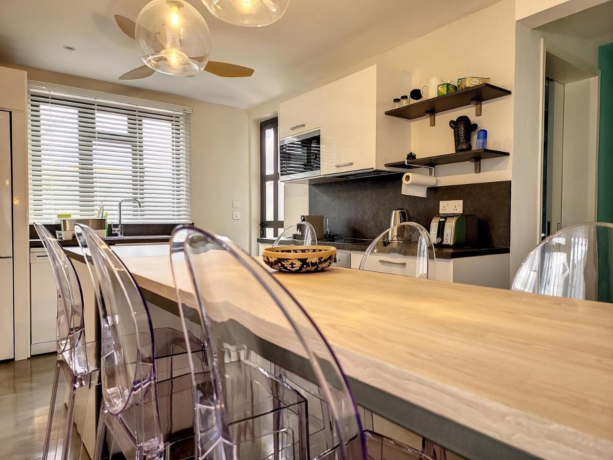 Sunkissed - Brand New Beach Apartment Located 50M From Beach Flic-en-Flacq Extérieur photo