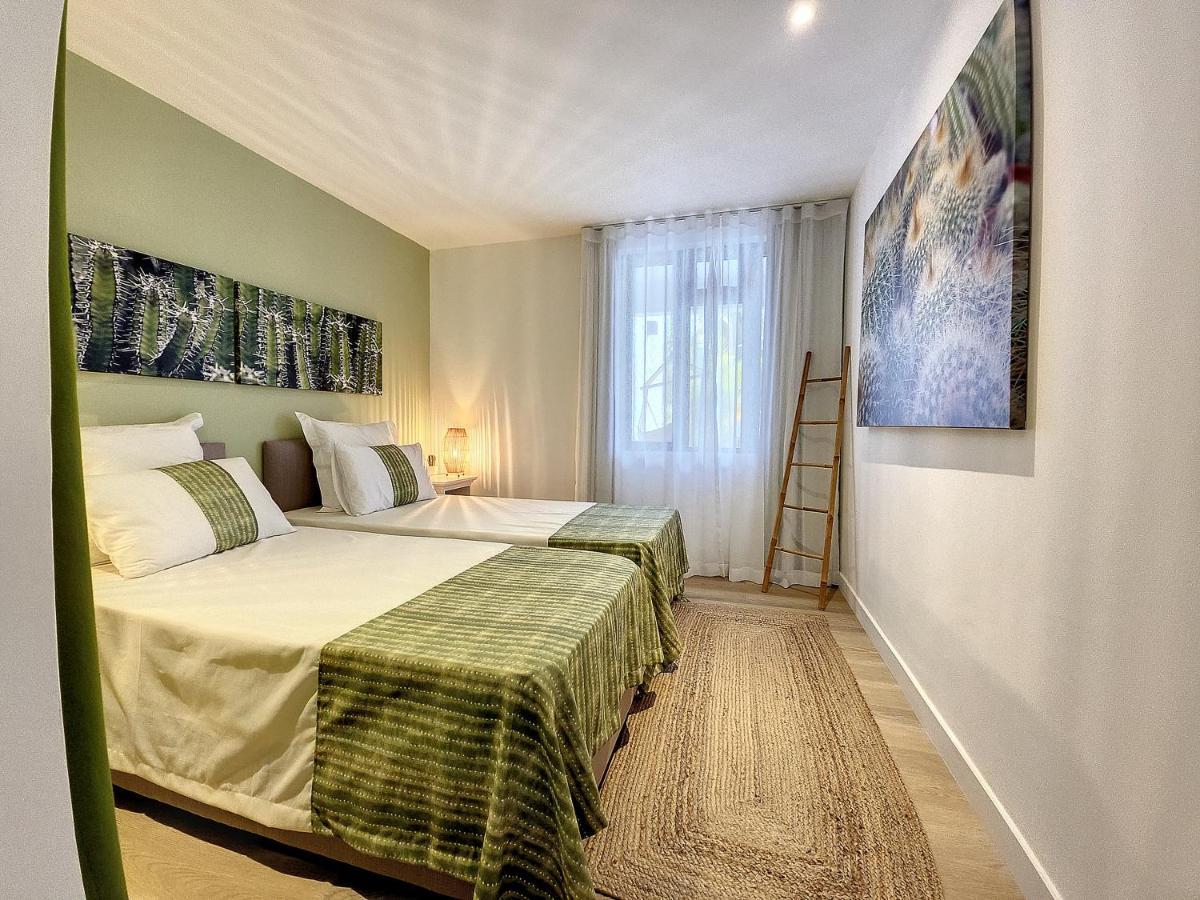 Sunkissed - Brand New Beach Apartment Located 50M From Beach Flic-en-Flacq Extérieur photo