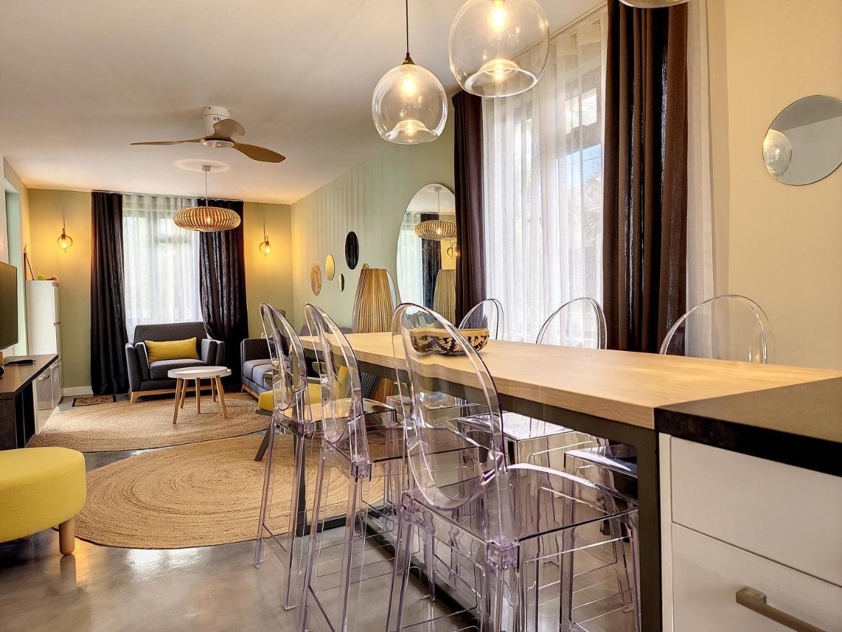 Sunkissed - Brand New Beach Apartment Located 50M From Beach Flic-en-Flacq Extérieur photo