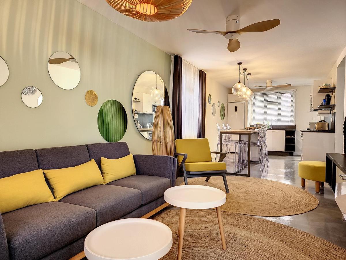 Sunkissed - Brand New Beach Apartment Located 50M From Beach Flic-en-Flacq Extérieur photo